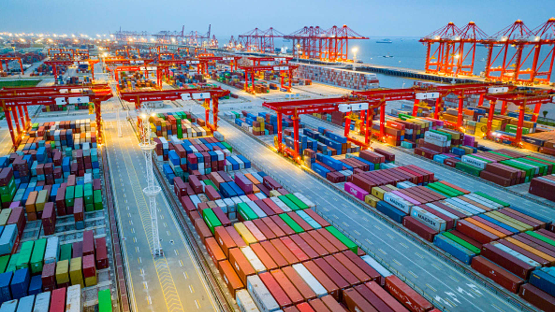 "China's Exports Plummet to 3-Year Low"