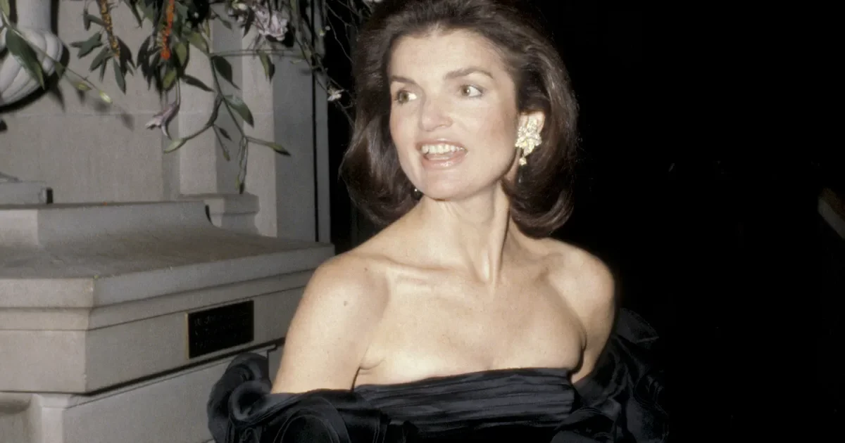 Valentino Garavani's Legacy Shaped by Iconic Red-Carpet Moments