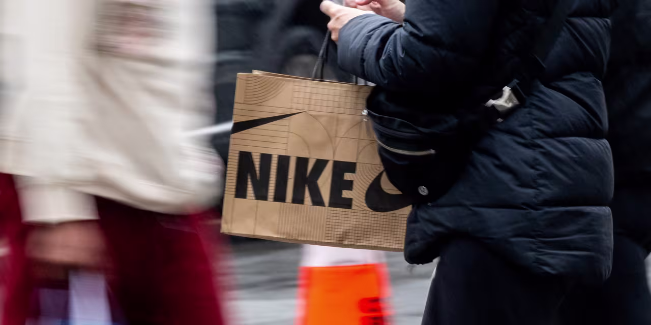 Featured image for Tim Cook's Nike Stock Purchase Boosts Shares