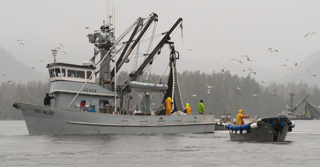 Featured image for Coast Guard Halts Search for Missing Crew After Alaska Boat Capsize