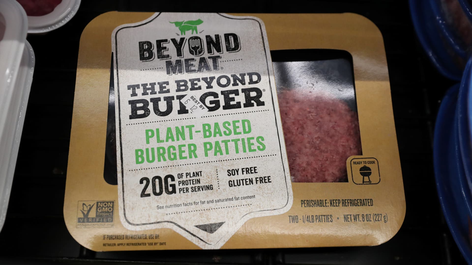 Featured image for Beyond Meat Shares Drop 8% Amid Q3 Earnings Delay and Impairment Concerns
