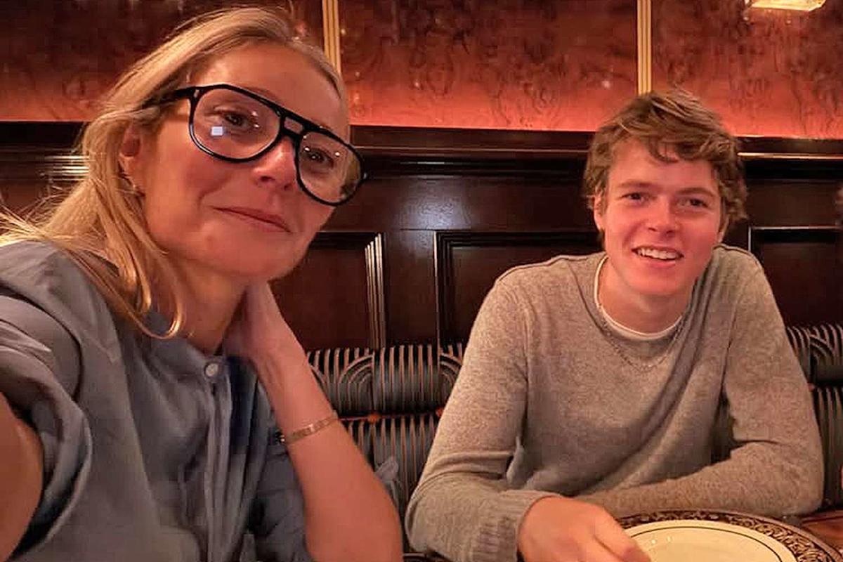Featured image for Gwyneth Paltrow and Son Moses Enjoy Night Out in NYC