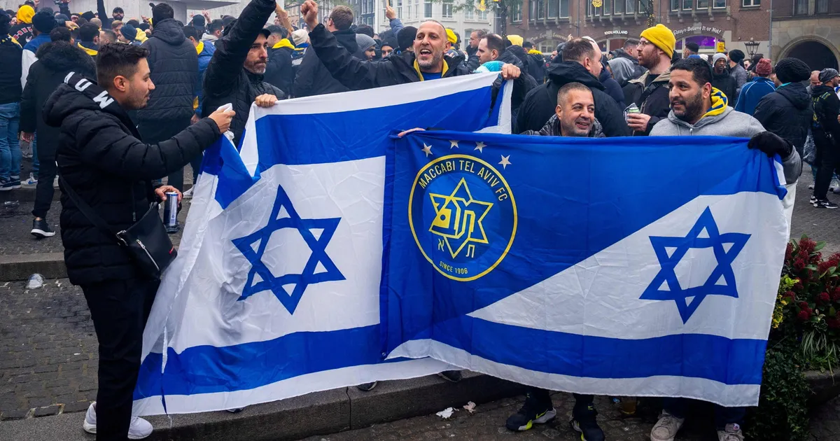 Israeli Soccer Fans Attacked in Amsterdam Amid 'Free Palestine' Chants