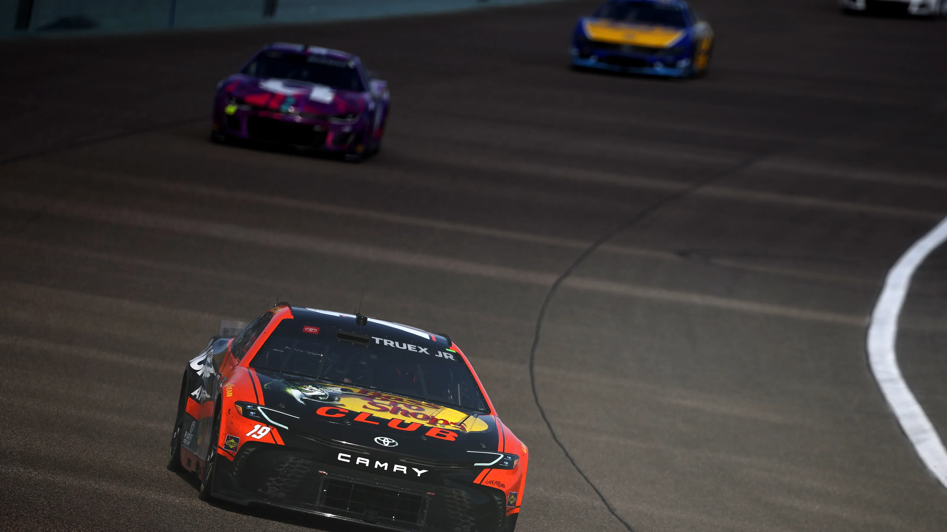 Featured image for NASCAR Championship Showdown: Phoenix Race Time & TV Details