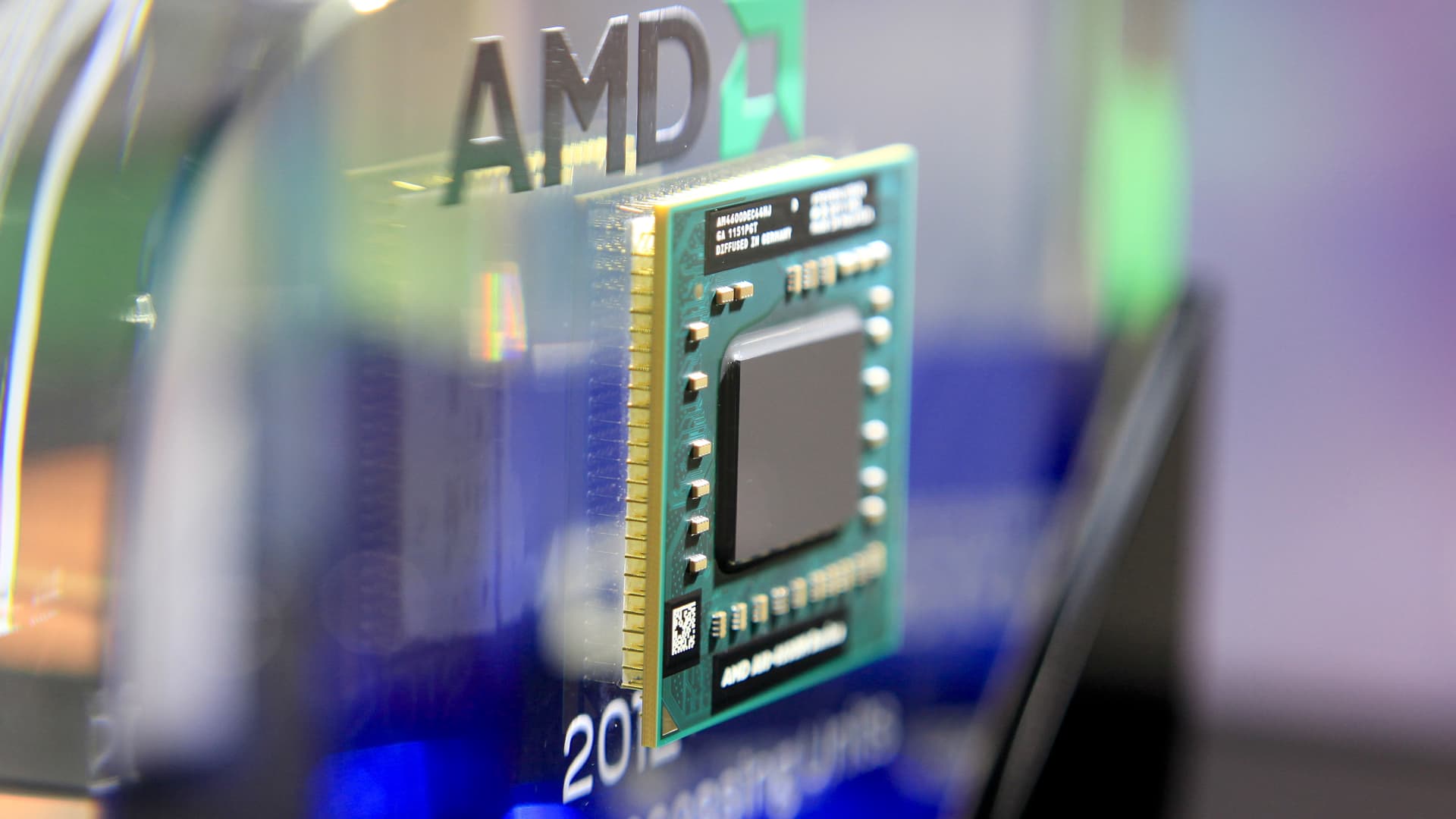 China's AI Industry Hindered by Chip Shortage and U.S. Competition