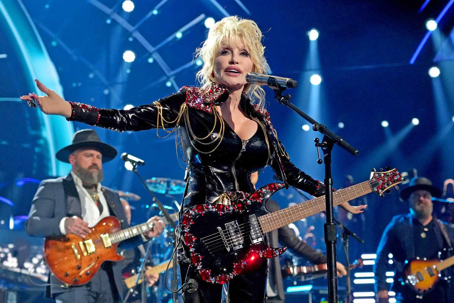 Dolly Parton's 'Rockstar' album features iconic guest artists.