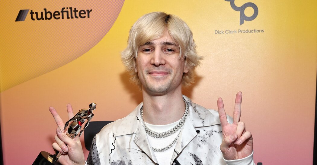 xQc signs massive multi-million dollar deal with rival streaming platform.