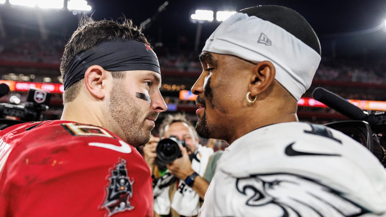 Eagles Favored to Face Buccaneers in NFC Wild Card Playoff