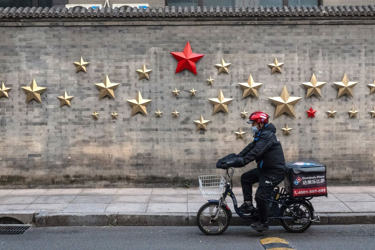 China Launches $839 Billion Debt Swap to Boost Economy