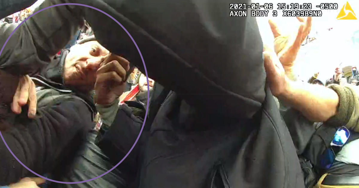 Jan. 6 Defendant Sentenced to Over 4 Years for Stealing and Assaulting Police Officer