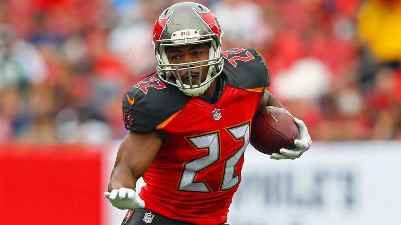 Former NFL Star Doug Martin Dies at 36