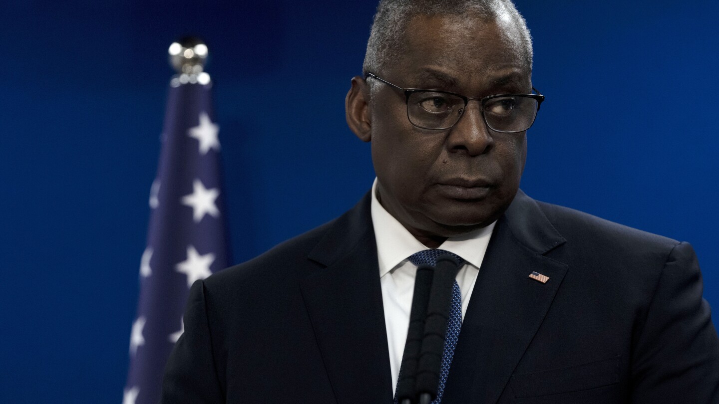 "White House Reviewing Secretary Austin's Hospitalization Transparency Amid GOP Calls for Resignation"