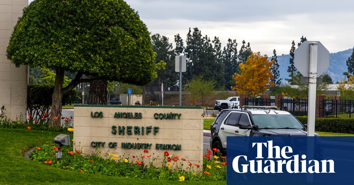 Featured image for Teen Fatally Shoots Herself After Altercation at LA Sheriff's Station