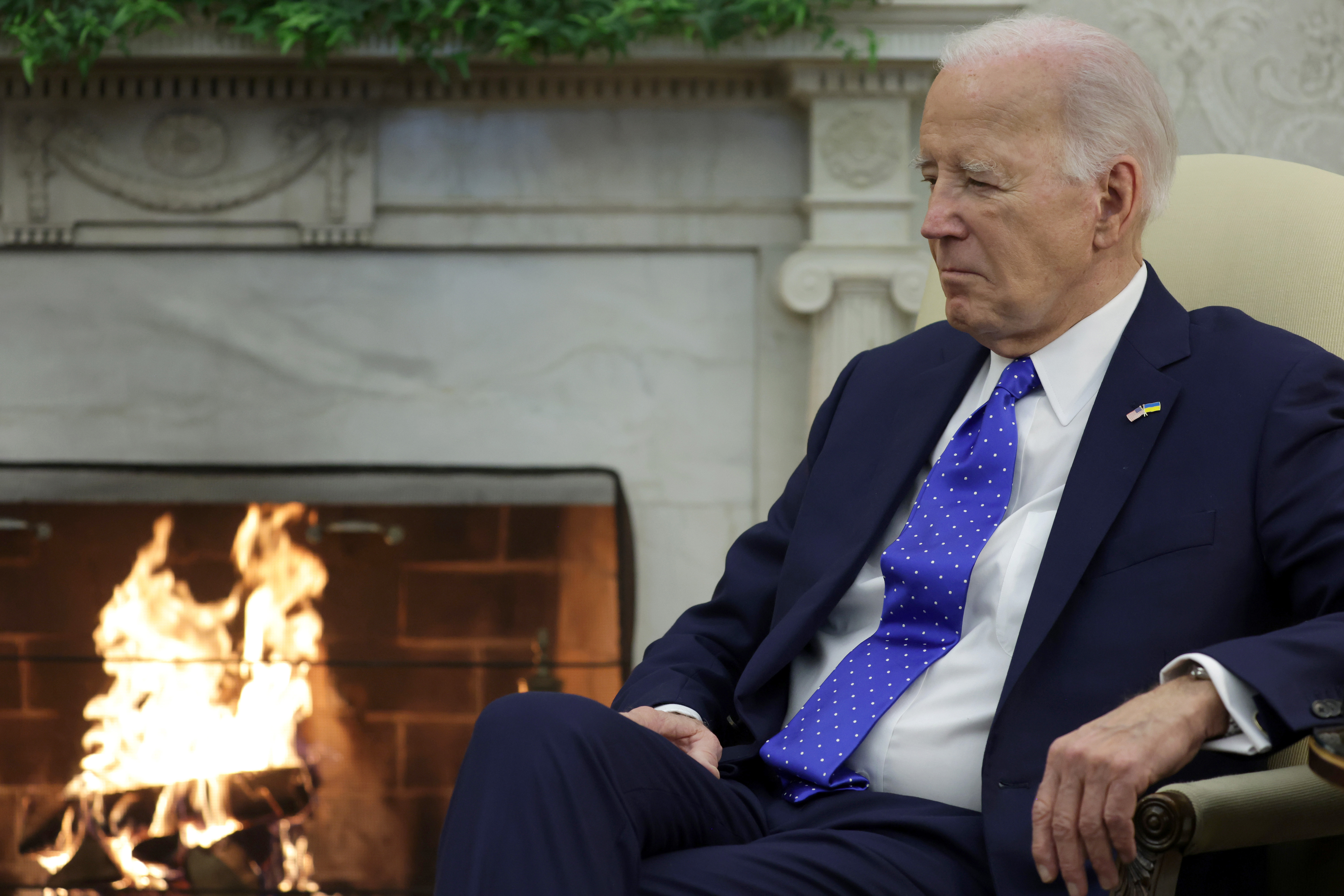 Featured image for "Public Concerns Over Biden's Age Reach Critical Mass"