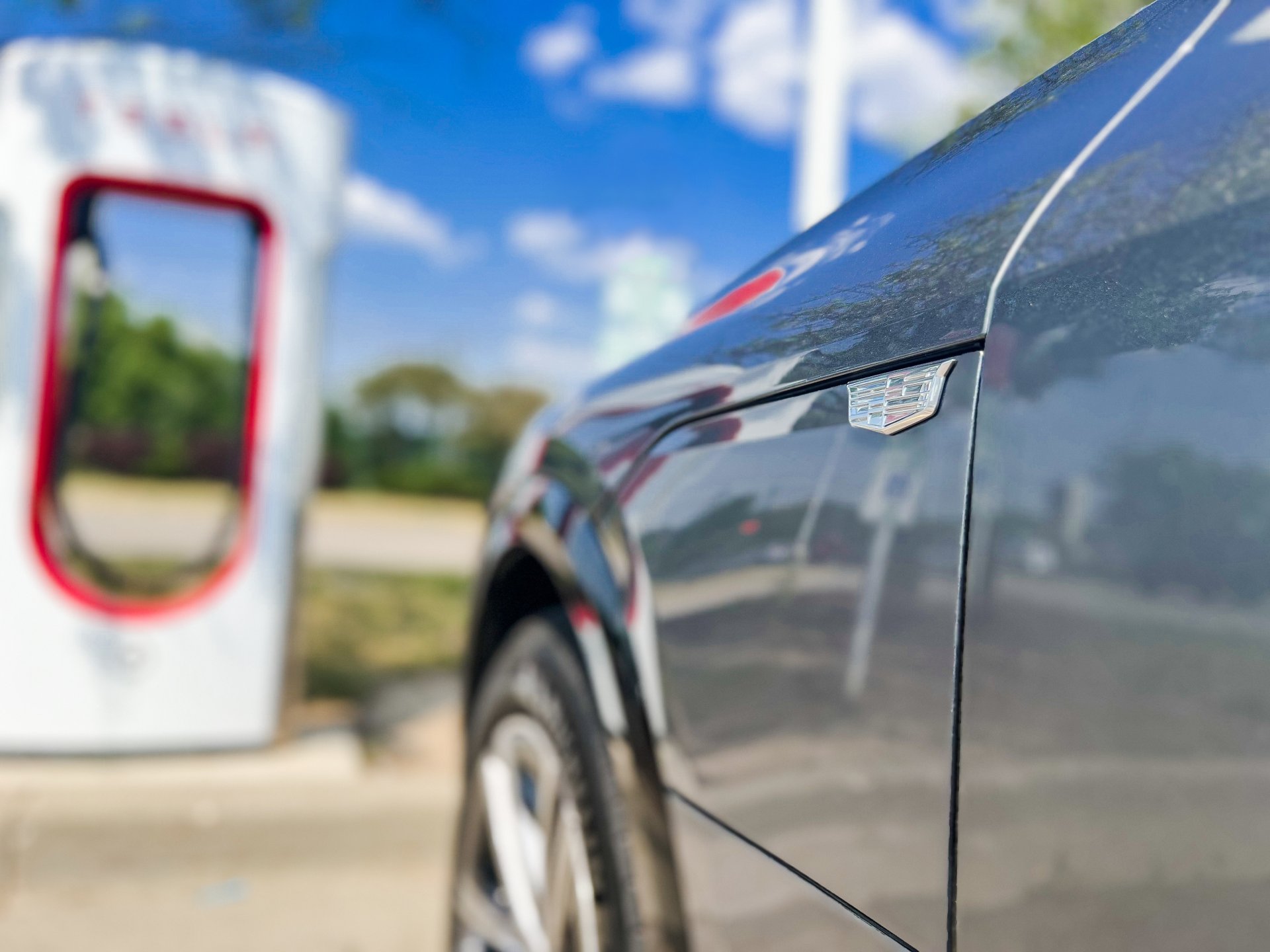 "Tesla Superchargers to Benefit GM-Owned Electric Boats and EV Drivers"