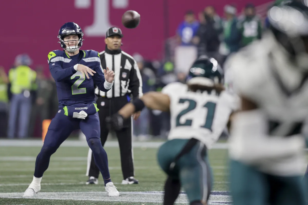 "Drew Lock's Seahawks stun Eagles with game-winning comeback drive"
