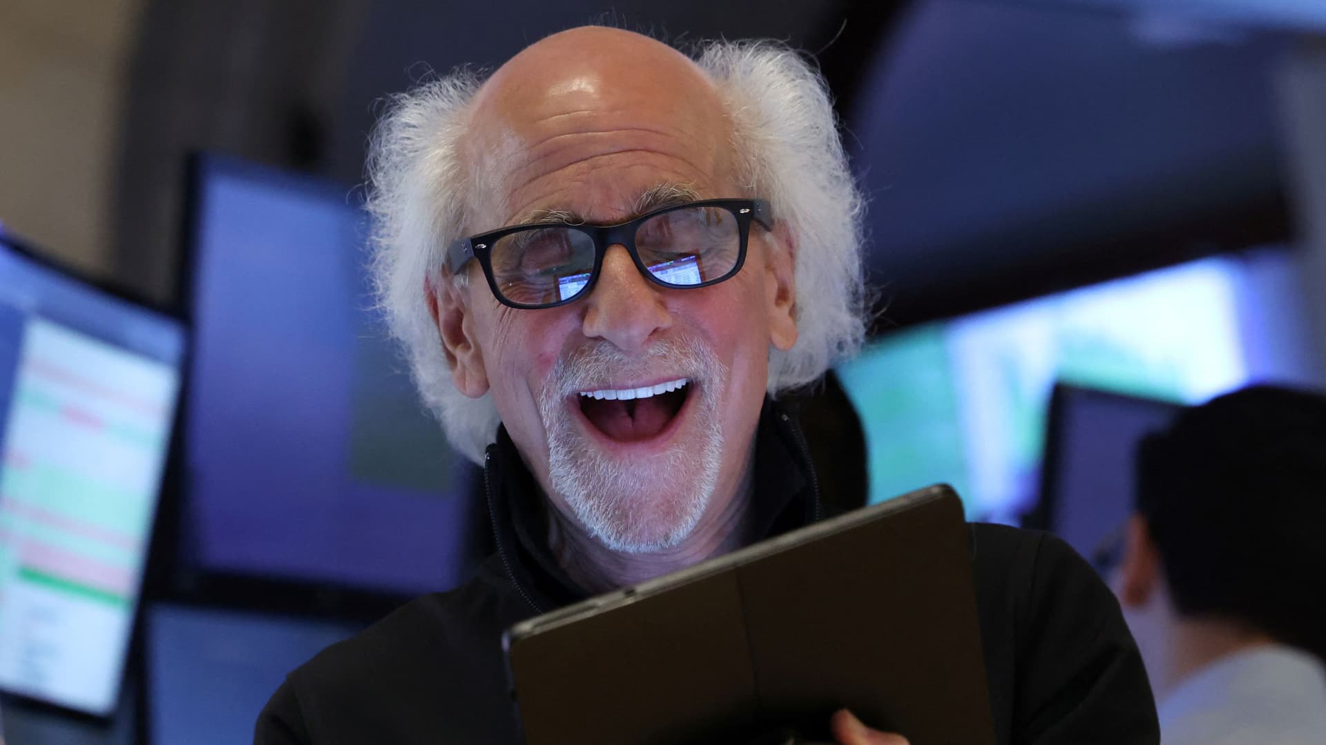 Featured image for Stock Market Reaches New Highs Amid Ongoing Uncertainties