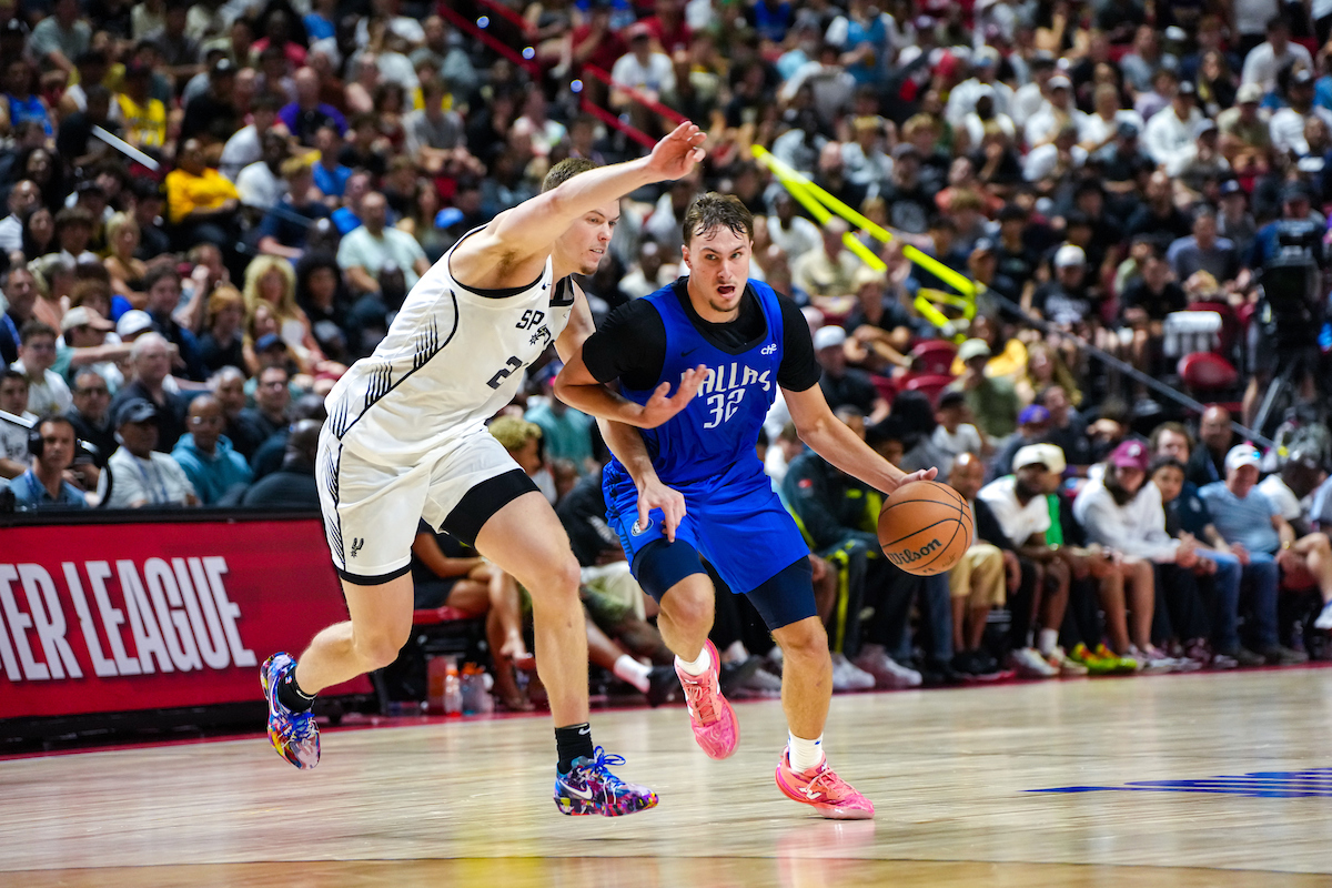 Featured image for Flagg shines as Mavericks fall to Spurs in Summer League