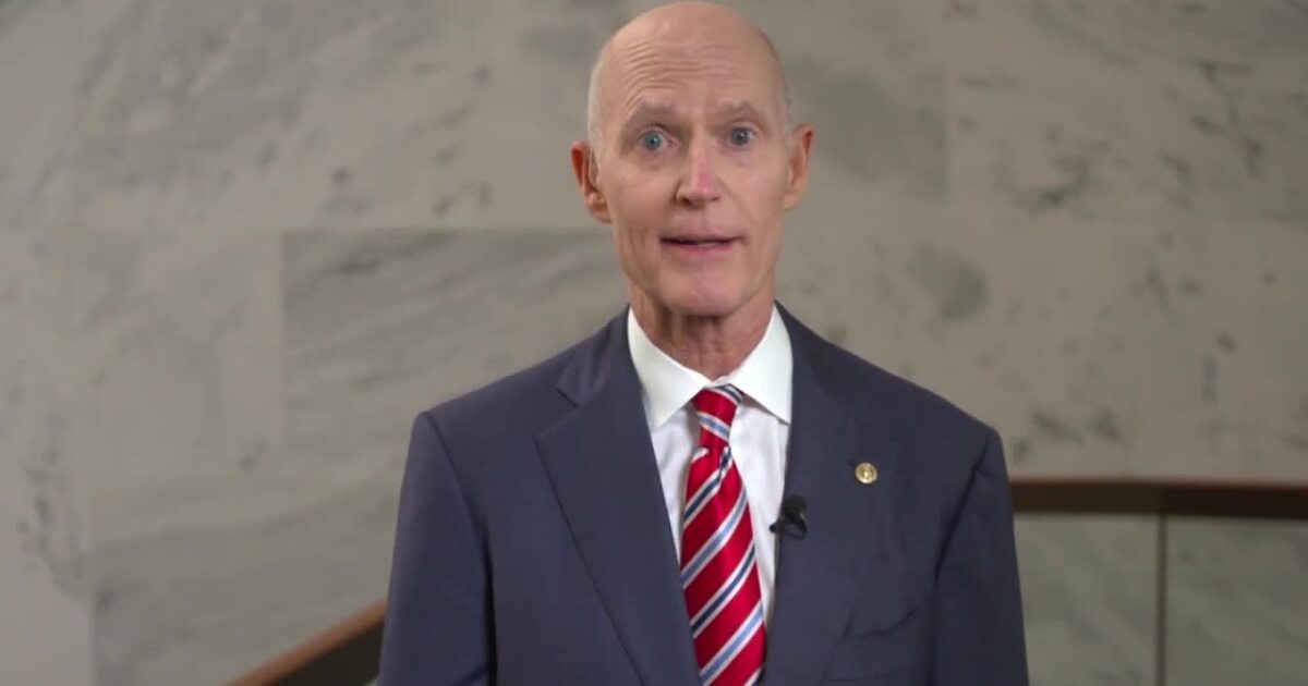"Florida Travel Advisory Sparks Controversy and Criticism"