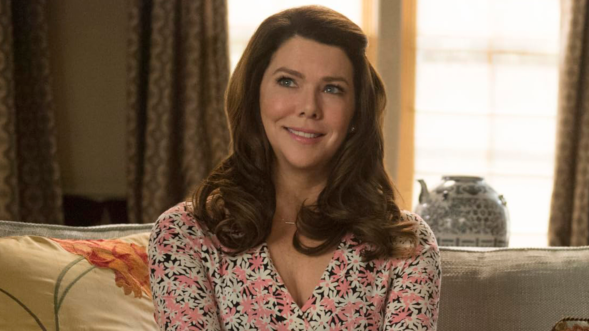 Featured image for "The Surprising Reason Gilmore Girls' Lauren Graham Took a Mundane Prop Home"