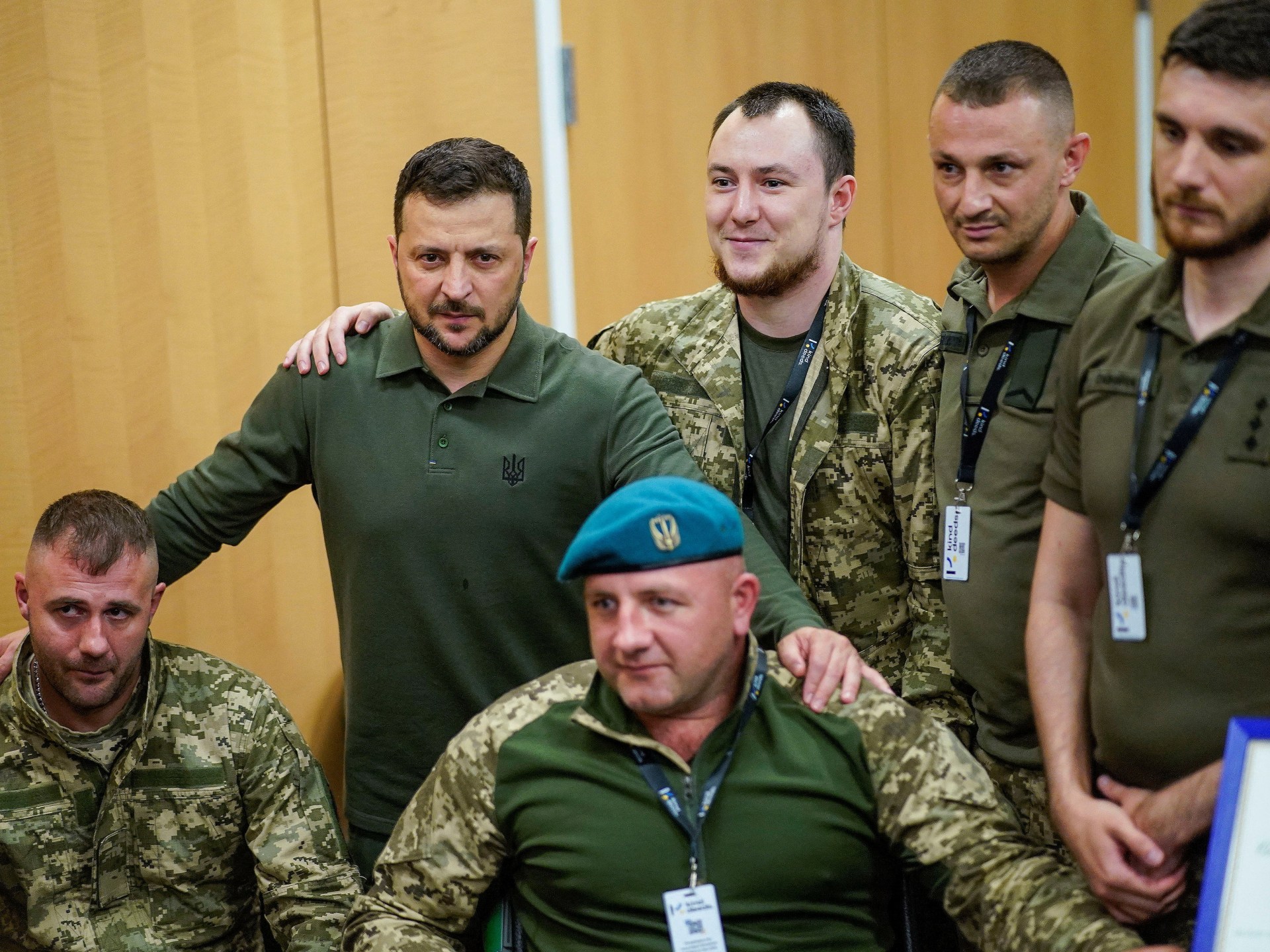 "Ukraine Forces Make Gains, Encircle Bakhmut as Russian Troops Deployed"
