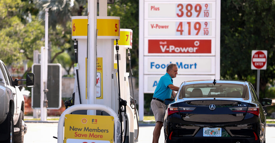 Featured image for Iran's Strait of Hormuz Closure Threat Raises Oil Market Concerns