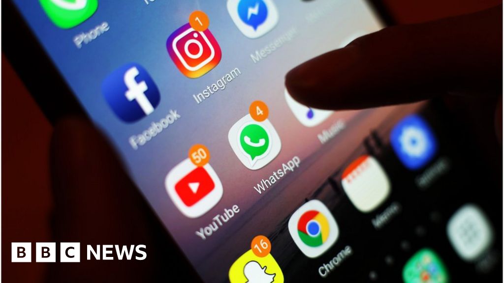 Featured image for "Jersey Cancer Patients Provided with Mobile Phones for Family Communication"