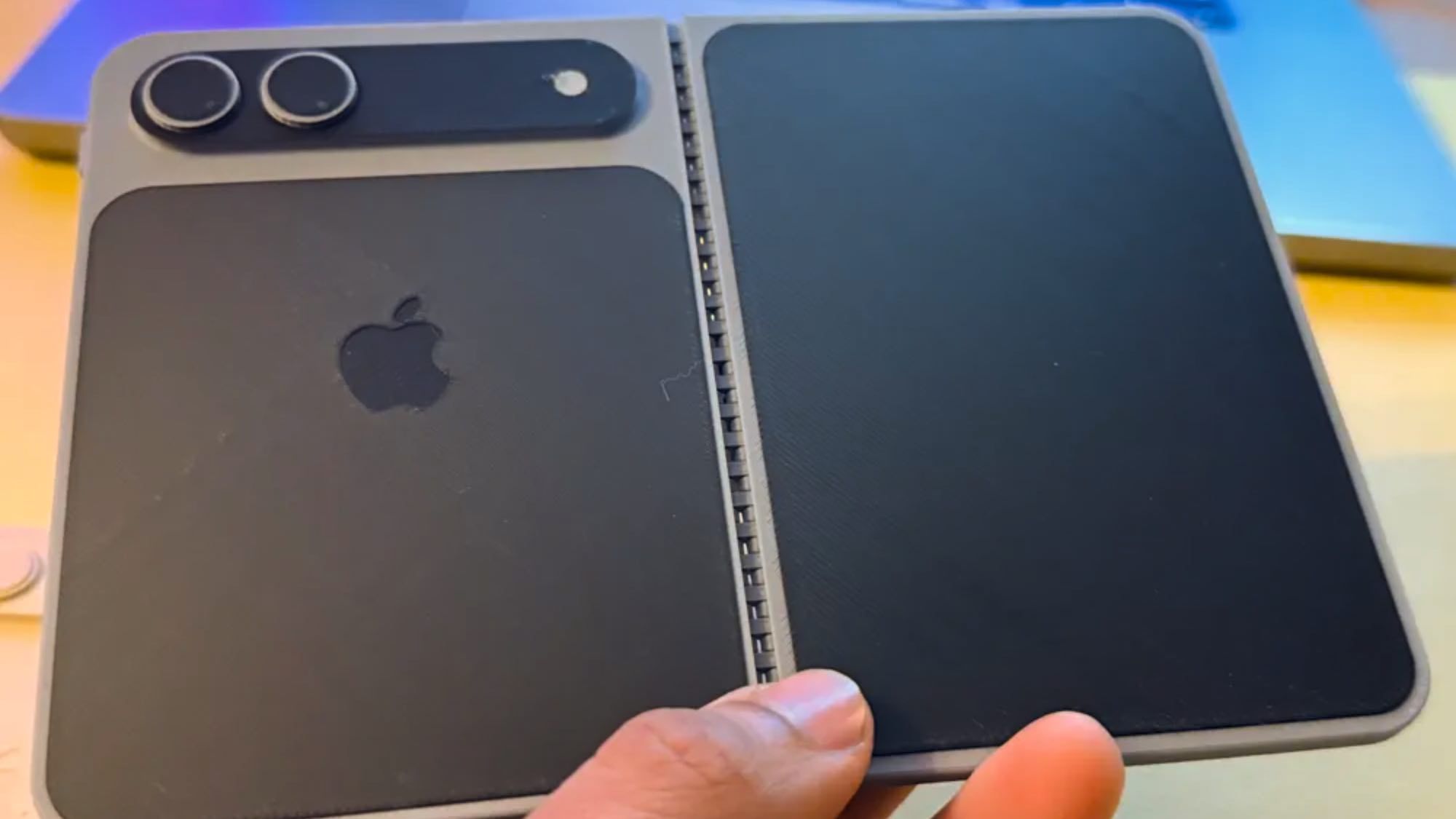 Featured image for Leaked iPhone Fold Design Promises Crease-Free, Ultra-Thin Glass Display
