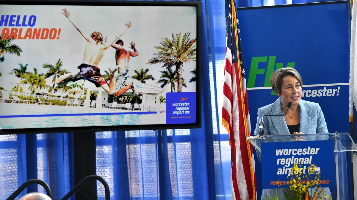 Featured image for JetBlue reinstates nonstop Worcester-Florida route.