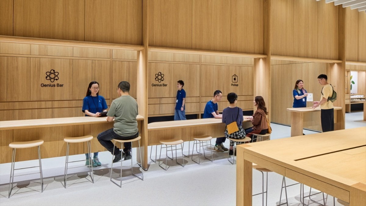 Featured image for Apple's Price Target Raised to $250 by Wedbush, Bullish Outlook Continues