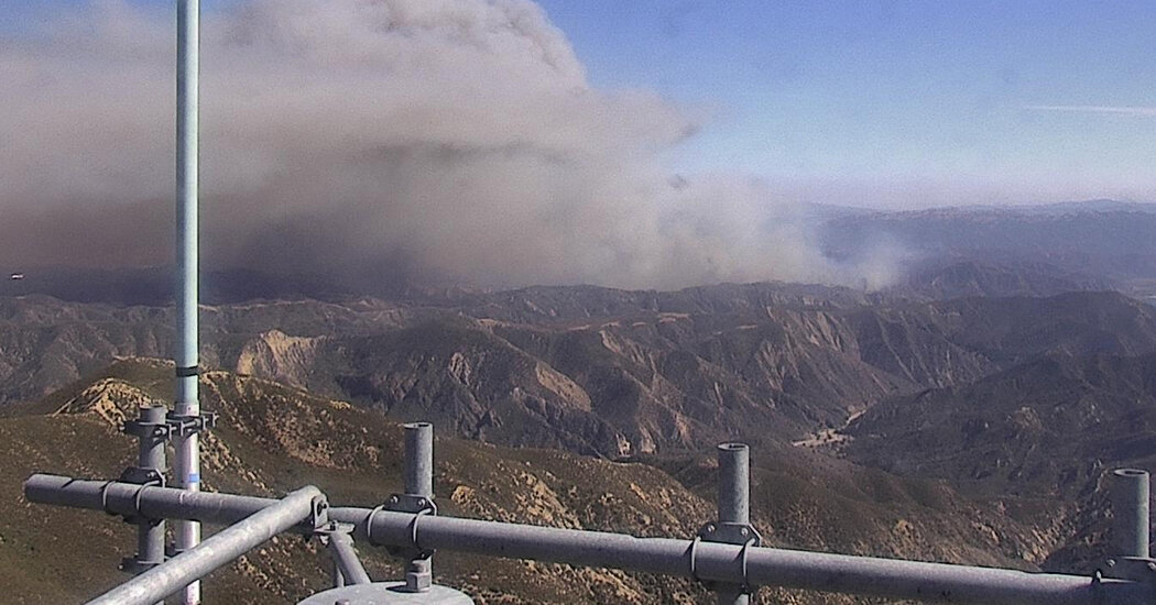 Featured image for Rapid Canyon Fire prompts widespread evacuations in Ventura and LA counties