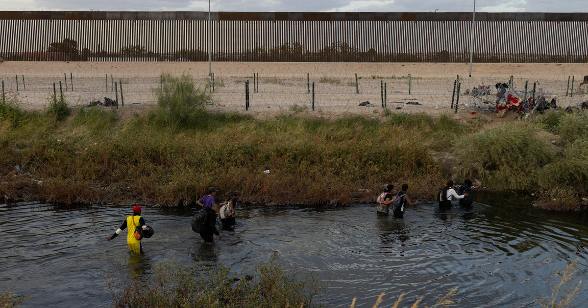 Biden's deportations lead to decline in Venezuelan migrants at U.S. southern border