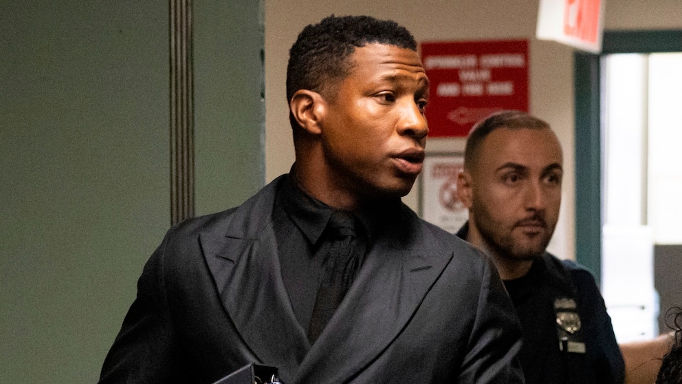 "Ex-Girlfriend Testifies Against Jonathan Majors in Domestic Violence Trial"
