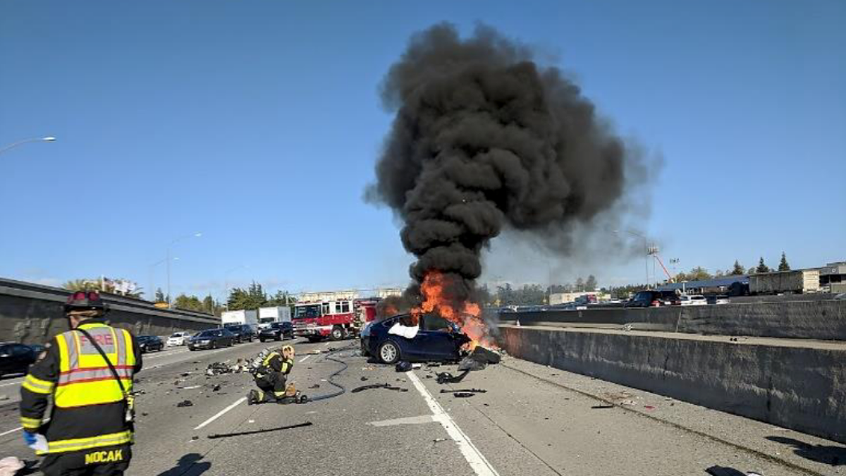 Tesla Settles Wrongful Death Lawsuit with Family of Apple Engineer Killed in Autopilot Crash