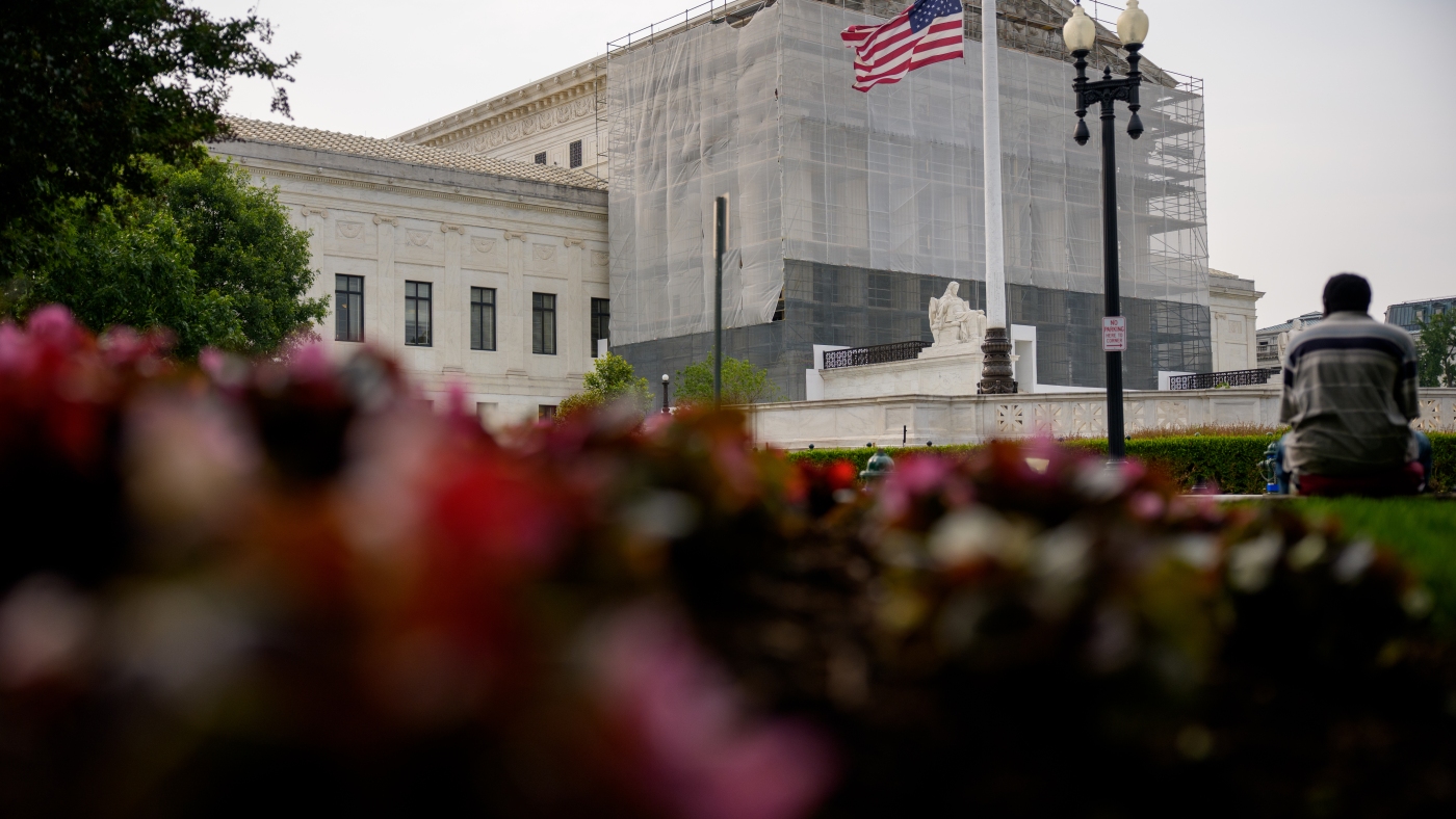 Featured image for Supreme Court rules against Mexico in U.S. gunmaker lawsuit