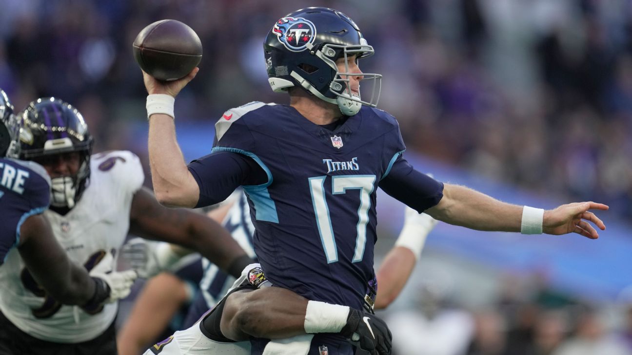Titans' Tannehill Injured, Malik Willis Steps In as QB