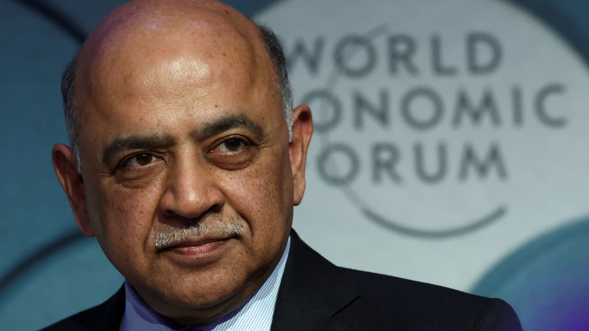 Featured image for IBM Surpasses Estimates with AI-Driven Software Growth Despite Stock Drop