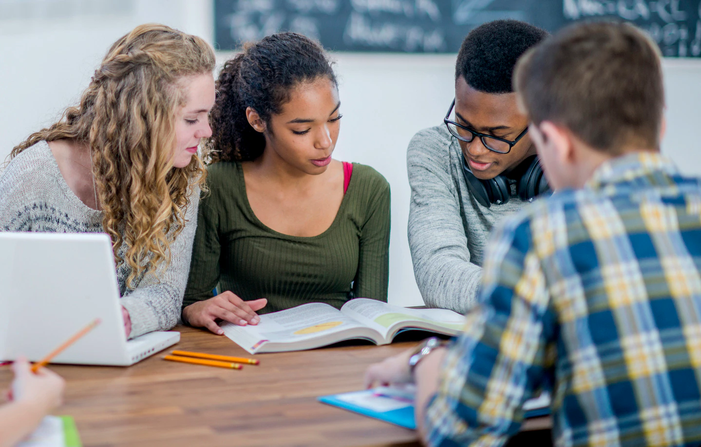 Featured image for Trump's Education Agenda: Shifting Schools Right and Dismantling the Ed Dept.