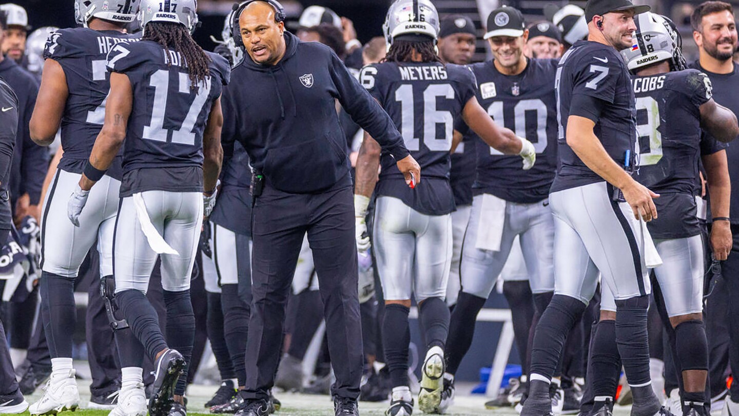 Featured image for Antonio Pierce and Aaron Rodgers Strategize to Target Davante Adams