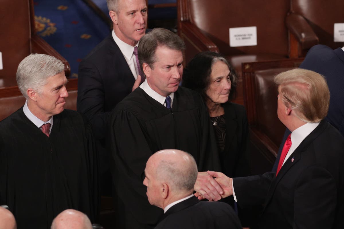 "Supreme Court's Impending Decision on Trump's 2024 Ballot Eligibility Stirs Tension"