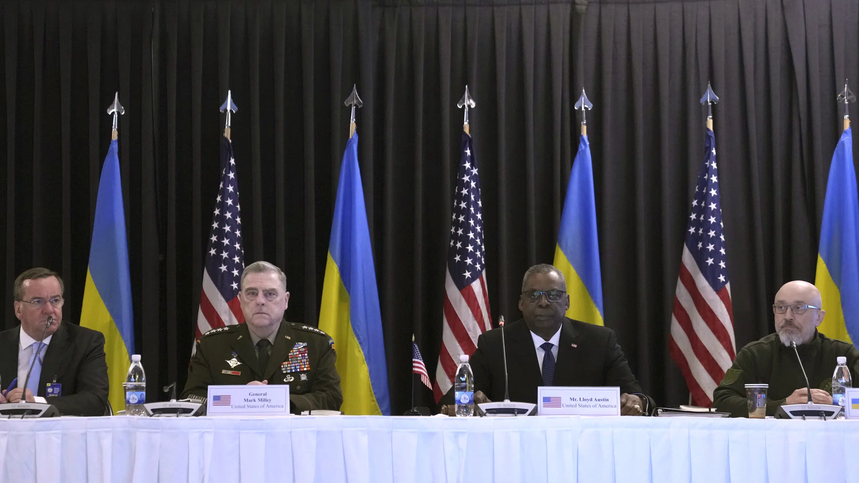 US and Canada provide military aid to Ukraine, including Abrams tanks and rifles.