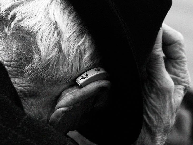 Featured image for The Link Between Hearing Loss and Dementia: Brain Changes Revealed