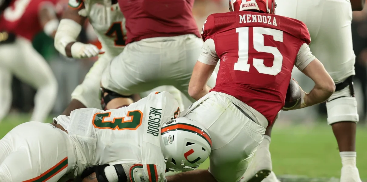 Mendoza Leads 2026 NFL Mock Draft as Bears Land Mesidor