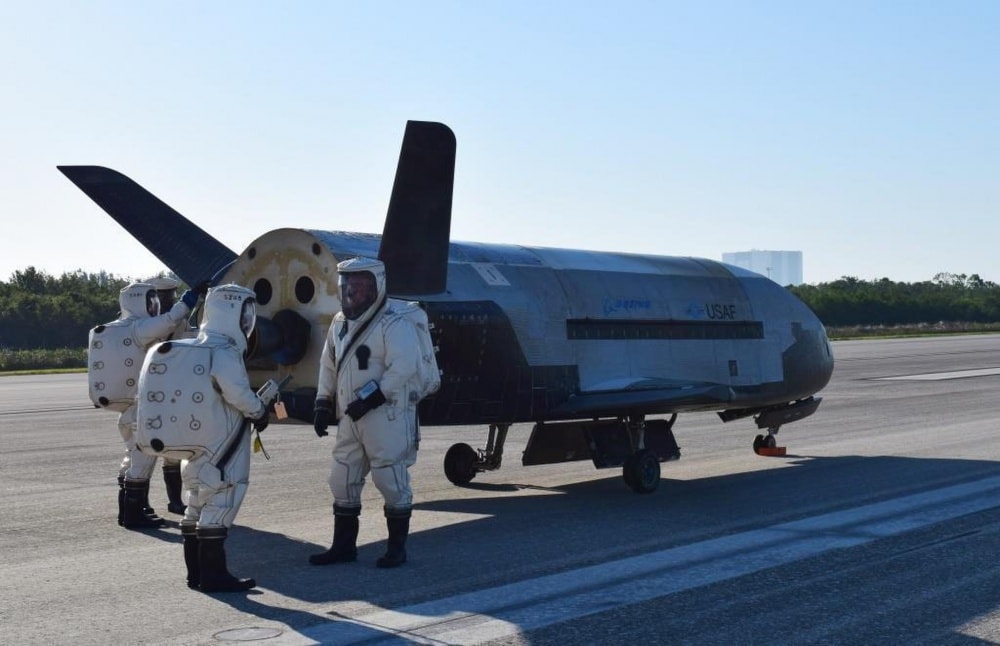 Featured image for "SpaceX and Pentagon Collaborate for Secretive X-37B Space Plane Launch"