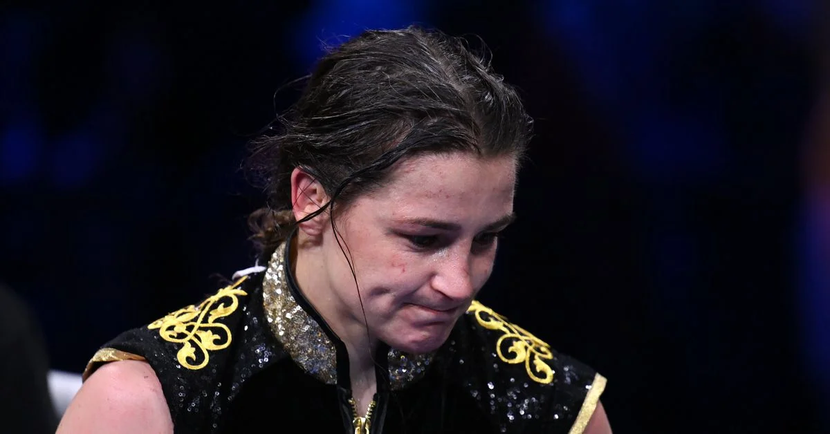 Cameron's Slim Victory Over Taylor Draws Mixed Reactions from Boxing Pros.