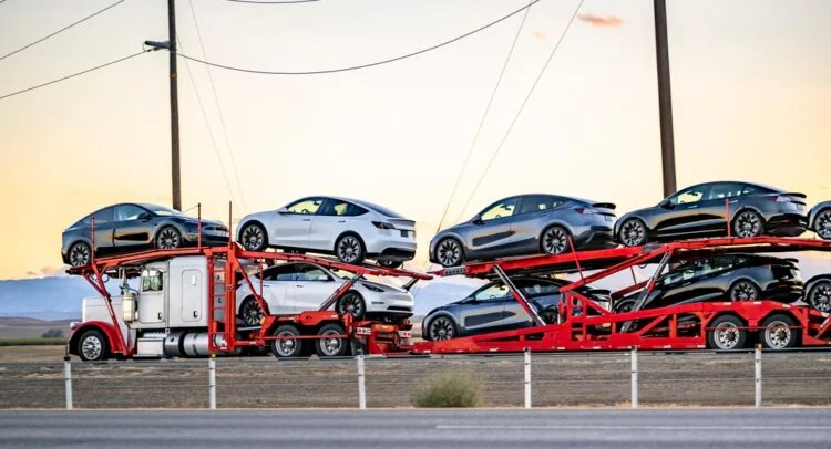 Featured image for Trump Considers Tariff Relief Boosting U.S. Auto Stocks