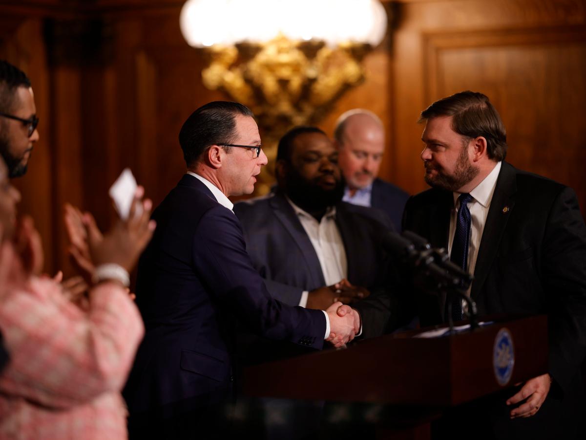 Featured image for SEPTA resumes full service amid fare hikes and transit debates