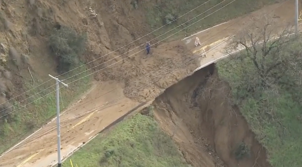 Featured image for "Devastating Mudslides Hit Mulholland Drive, Prompting Closures and Damaging Homes"
