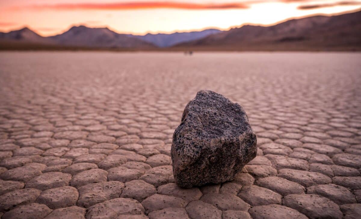 Featured image for Century-Old Desert Rocks Move on Their Own, Revealing the Mystery