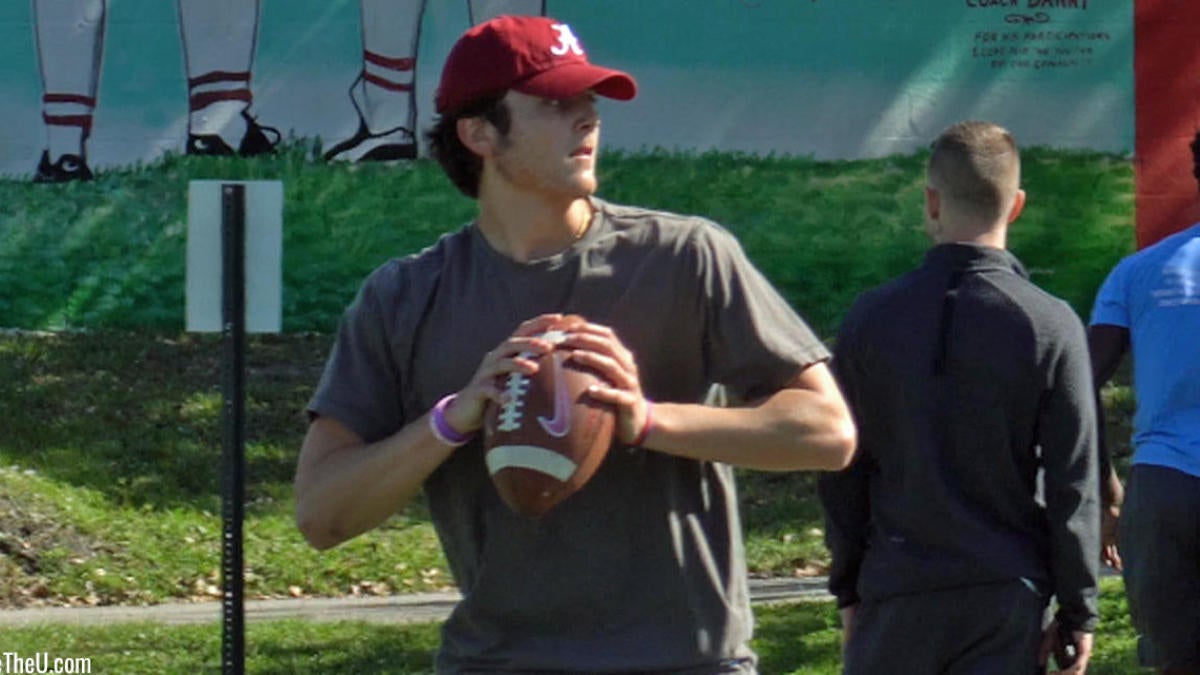 Five-star Alabama QB Julian Sayin enters NCAA Transfer Portal